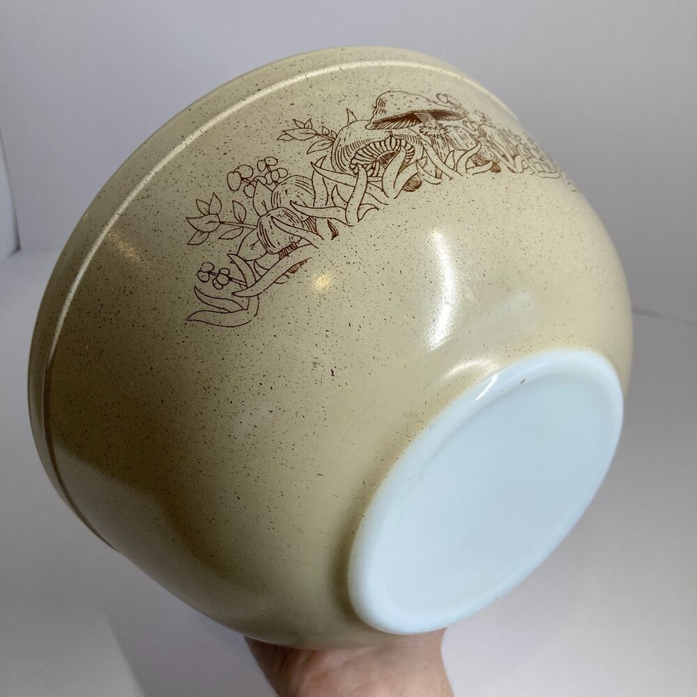 Vintage Pyrex Forest Fancies Mushroom #403 And #401 Nesting Mixing Bowls Set - Picture 10 of 11